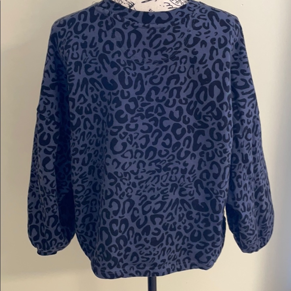 EUC Charcoal Leopard Print Cropped Sweatshirt SZ S - Picture 3 of 7